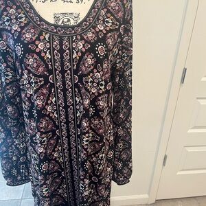 Max Studio Black Floral Long Sleeve Dress